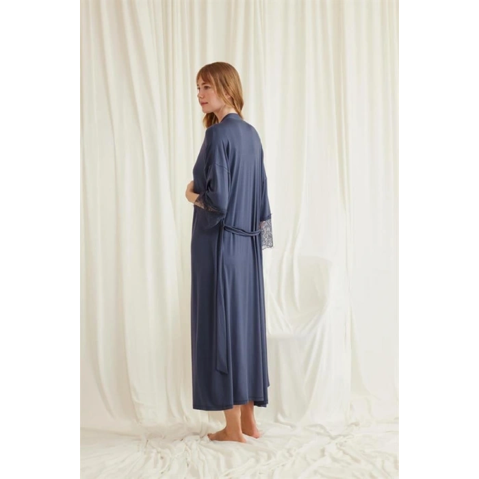 VipMarketim Dekolteli Yakası Ve Kolu Dantelli Sabahlık Takımı