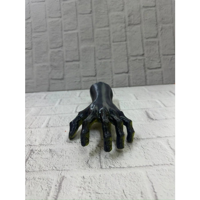 VipMarketim Dekoratif El Heykeli 22×7 cm Fantastik Koleksiyonluk Masaüstü Figür