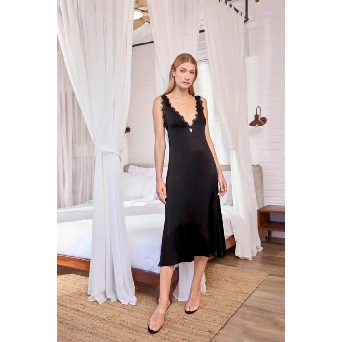 VipMarketim Göğüs Ve Sırt Dekolteli Dantelli Saten Gecelik