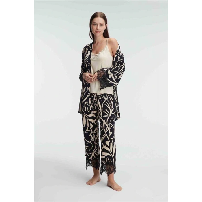 VipMarketim İp Askılı V Yaka Viskon Tropikal Yazlık Örme Dantel Detaylı Pijama Sabahlık Takımı