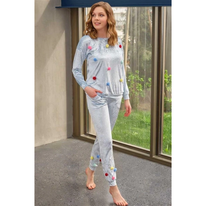 Vipmarketim Kadın Kadife Göğüs Detaylı Uzun Kol Sweatshirt Ve Paça Detaylı Yandan Cepli Pantolon Pijama Takım ( ) (kod:9663)
