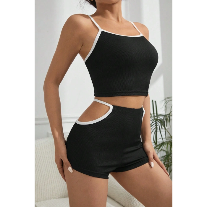 VipMarketim Kadın Siyah Beyaz Şortlu Cut-Out Detaylı Gecelik Takımı