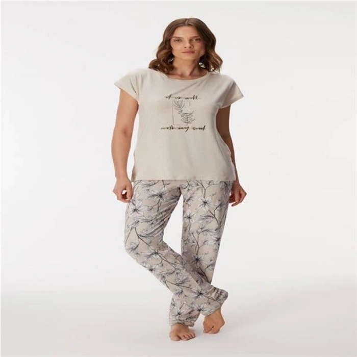 VipMarketim Kadın T-Shirt Ve Pantolon Takım (Kod:11383)