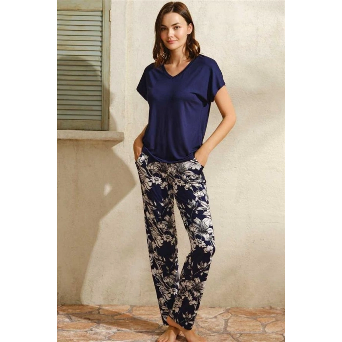 Vipmarketim Kısa Kol V Yaka Kadın Viskon Çiçek Desenli Yazlık Uzun Dantel Detaylı Pijama Takımı Anıl (kod:9807)