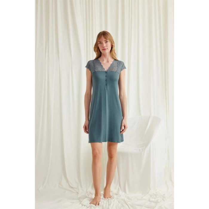 VipMarketim Kolu Omzu Ve Yakası Dantelli Önü Düğmeli Gecelik