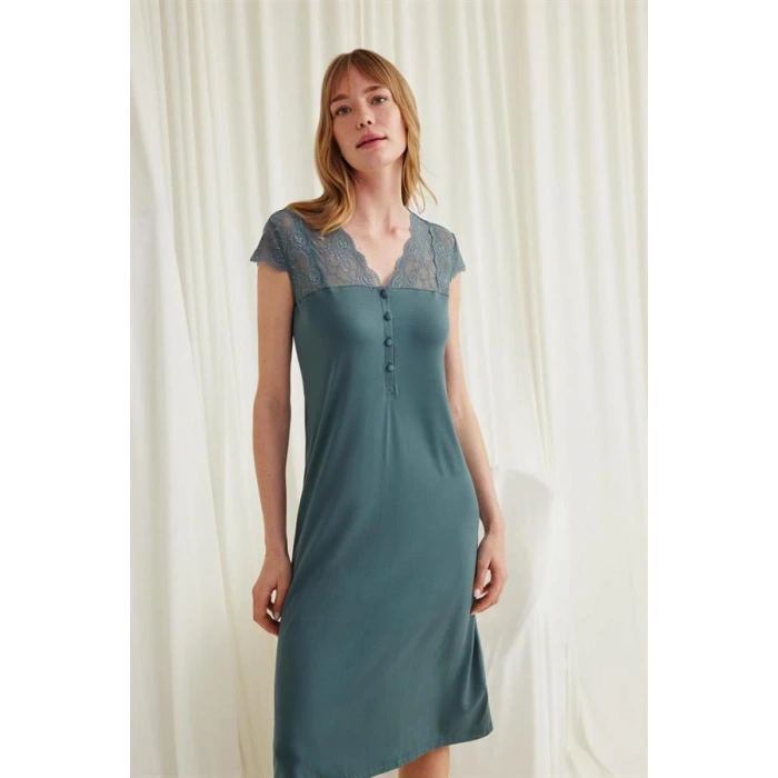 VipMarketim Kolu Omzu Ve Yakası Dantelli Önü Düğmeli Gecelik