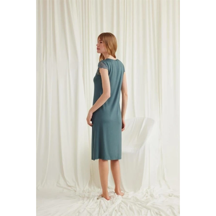 VipMarketim Kolu Omzu Ve Yakası Dantelli Önü Düğmeli Gecelik