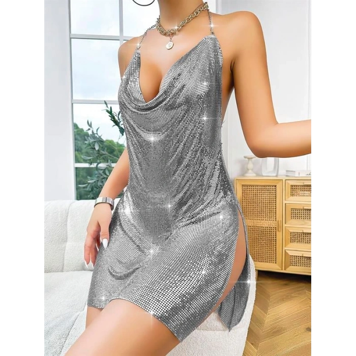 VipMarketim Özel Tasarım Gümüş Payetli Zincir Detaylı Parlak Işıltılı Sırt Dekolteli Fantezi Mini Club Elbisesi