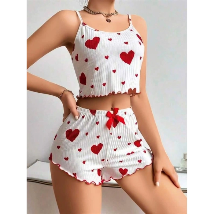 VipMarketim  Pamuklu Beyaz Üstüne Kırmızı Kalp Desenli Askılı Şortlu Pijama Takımı