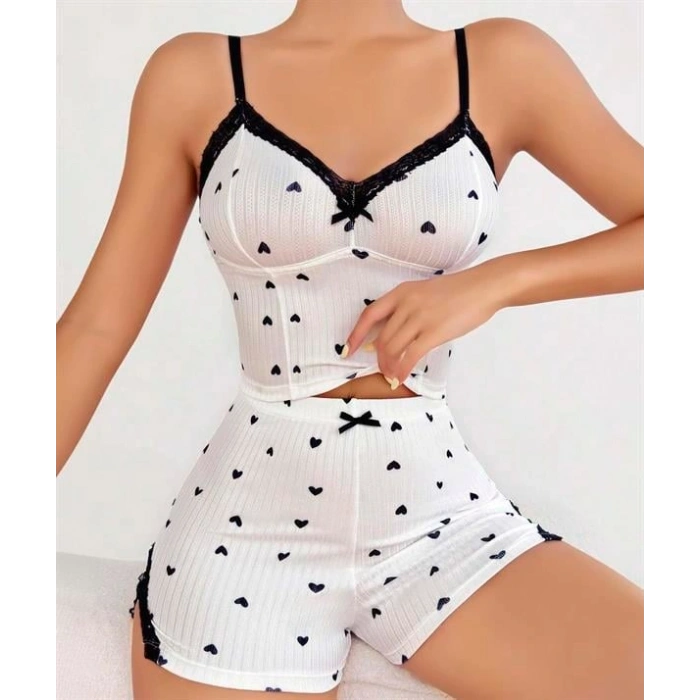 VipMarketim  Pamuklu Beyaz Üstüne Siyah Kalp Desen Fitilli Askılı Şortlu Pijama Takımı