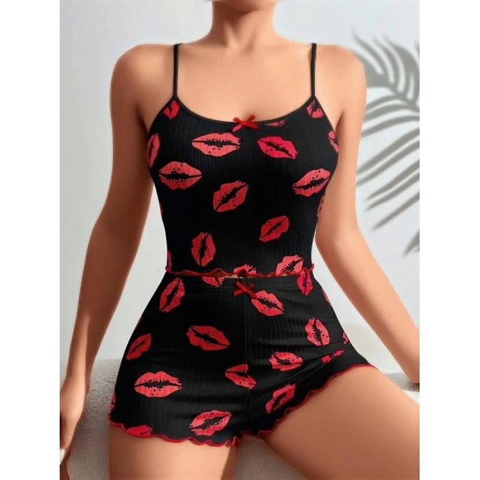 VipMarketim Pamuklu Kiss Öpücük Desen Siyah Fitilli Şortlu Pijama Takımı