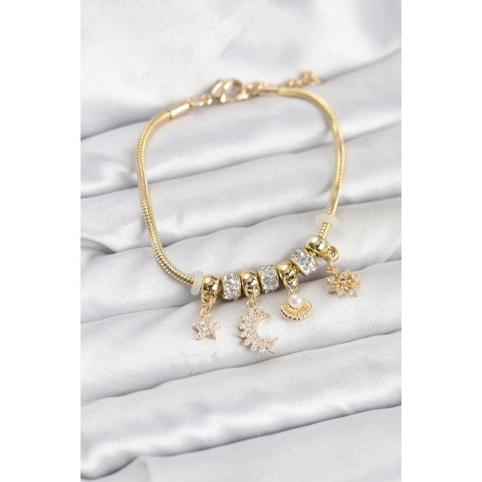 VipMarketim Pirinç Gold Renk Ay Charm Model Charmlı Kadın Bileklik 5886