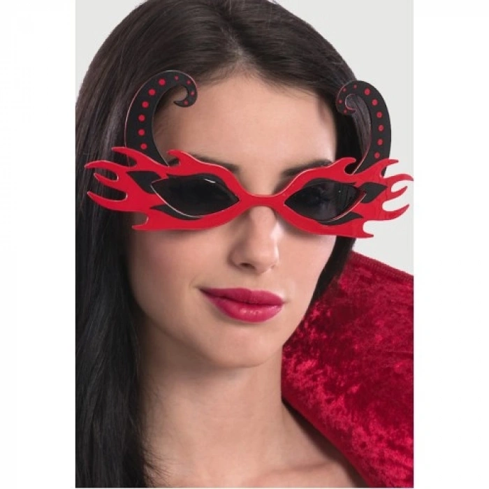 VipMarketim Siyah Boynuzlu Kırmızı Renk Alevli Parti Gözlüğü 21x10 cm