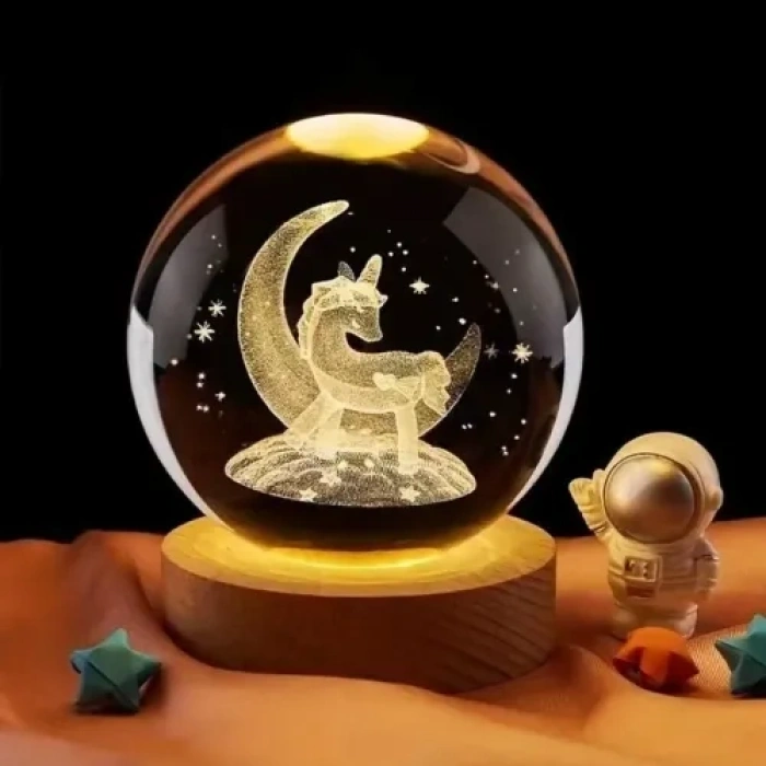 VipMarketim Unicorn Ay Figürlü Işıklı Ahşap Altlıklı Kar Küresi (8 cm)