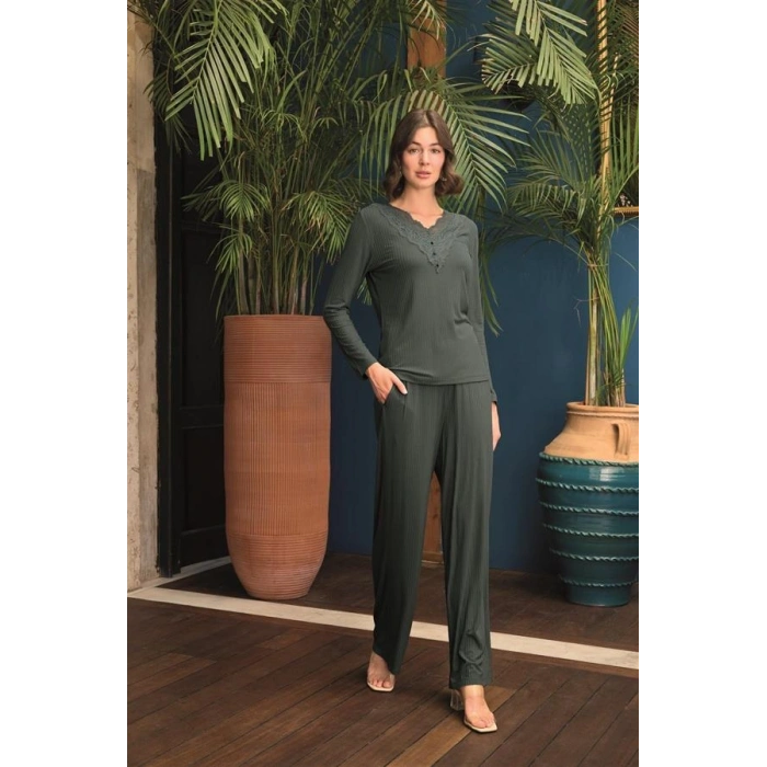VipMarketim Uzun Kollu Önü Düğmeli V Yaka Pijama Takımı