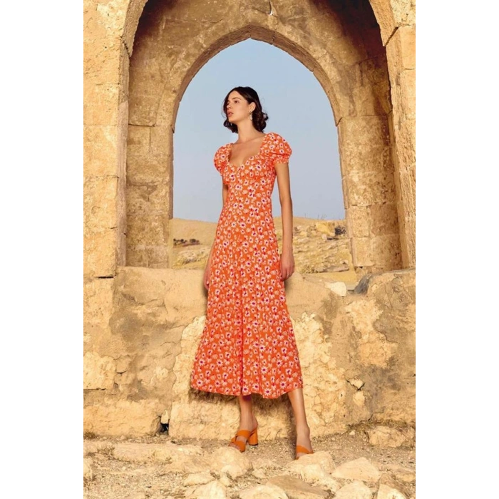 Vipmarketim Viskon Çiçek Desenli Kısa Kollu Elbise