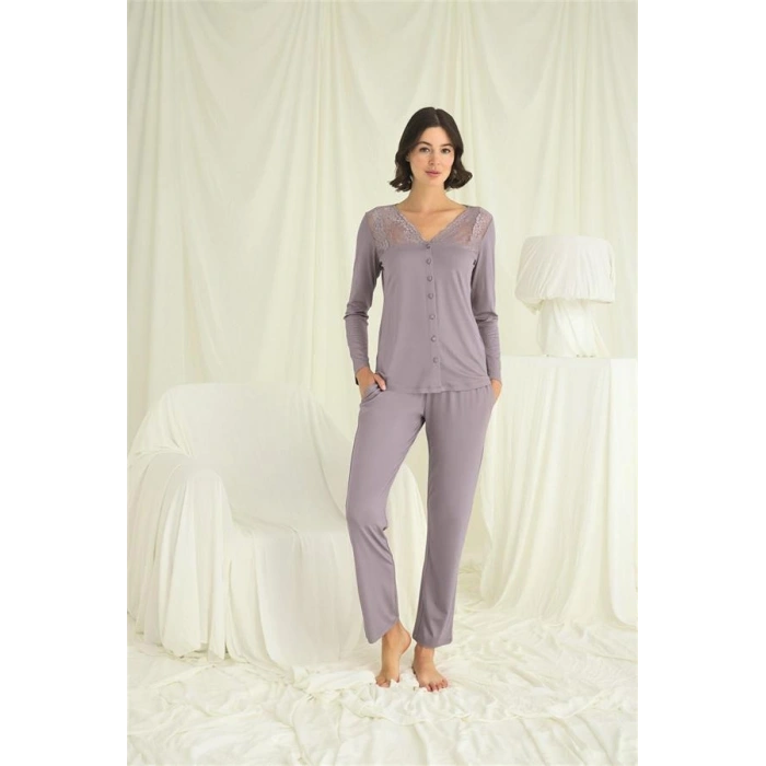 VipMarketim Yakası Kolu Ve Omzu Dantelli Boydan Düğmeli Pijama Takımı