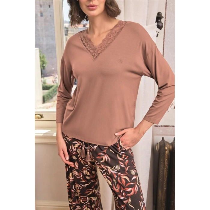 Vipmarketim Yaprak Desenli Dantelli V Yaka Büyük Beden Pijama Takımı