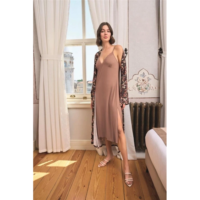 Vipmarketim Yaprak Desenli Yırtmaçlı Dantelli Ve Dekolteli Sabahlık Takımı