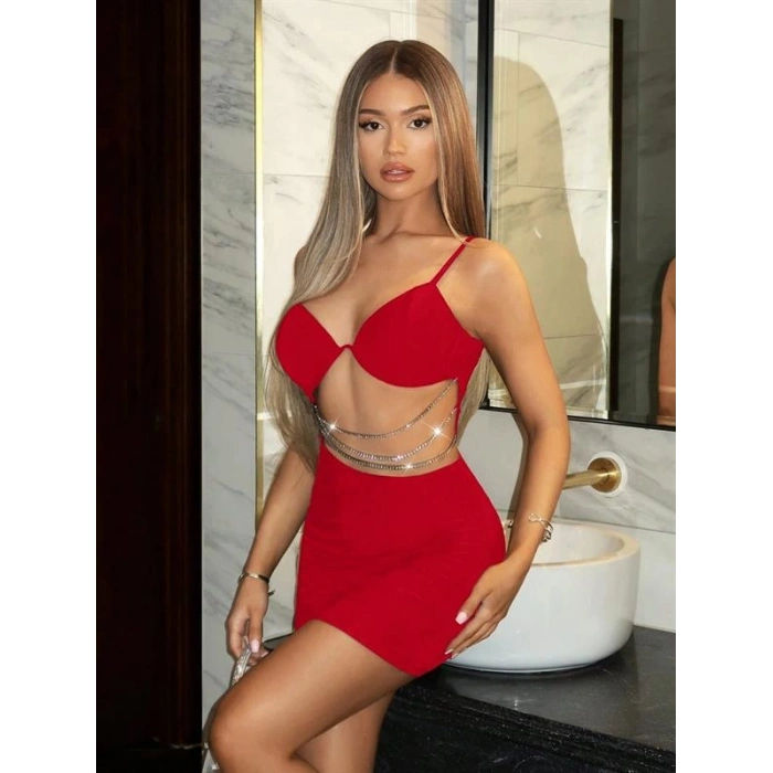 VipMarketim Zincir Detaylı Göğüs Dekolteli Kırmızı Mini Club Elbisesi