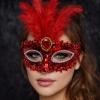 VipMarketim Lüks Kırmızı Tüylü Taşlı Balo Maskesi