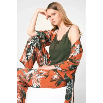 VipMarketim Anıl 5795 İp Askılı V Yaka Viskon Çiçek Desenli Kışlık Örme Normal Bel Nakış Detaylı Pijama Takımı Sabahlık