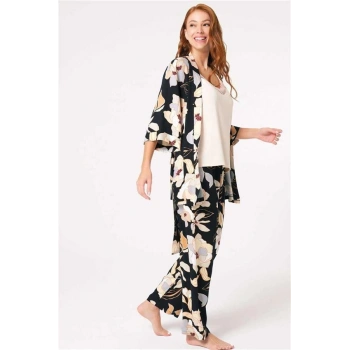 VipMarketim Anıl İp Askılı V Yaka Viskon Çiçek Desenli Kışlık Örme Normal Bel Bağlamalı Dantel Detaylı Pijama Takımı Sabahlık (Kod:5796)