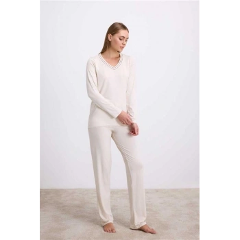 VipMarketim Anıl Kadın Uzun Kollu Pijama Takımı Şık V Yaka Ve Minimal Tasarım ( ) (Kod:11616)