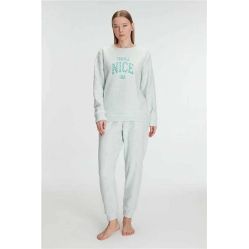 Vipmarketim Anıl Kadın Uzun Kollu Polar Pijama Takımı – Yumuşak Dokulu, Sıcak Tutan Kışlık Takım (kod:11269)