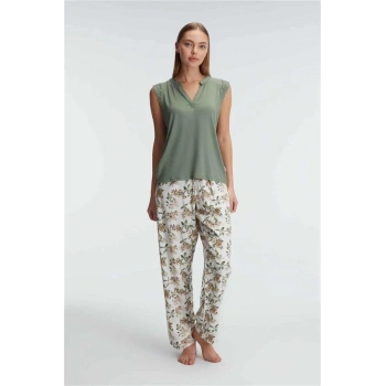 VipMarketim Anıl Kısa Kol V Yaka Kadın Viskon Çiçek Desenli Yazlık Örme Dantel Detaylı Pijama Takımı (Kod:9939)