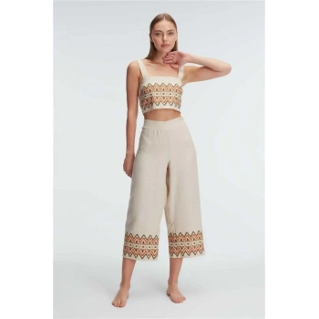 VipMarketim Askılı Oyuk U Yaka Geometrik Yazlık Uzun Nakış Detaylı Pijama Takımı