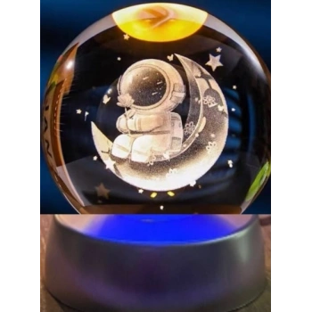 VipMarketim Ay Üstünde Astronot Tasarımlı Plastik Altlıklı Işıklı Cam Küre