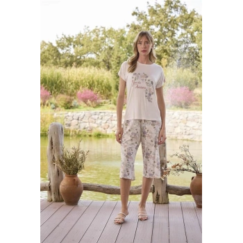 Vipmarketim Çiçek Desenli Ve Baskılı you Are Awesome Kapri Takımı