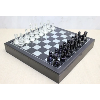 VipMarketim Kutulu Cam Satranç Seti