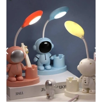 VipMarketim LED Astronot Masa Lambası Ve Kalemlik