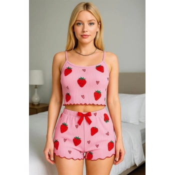 VipMarketim  Pamuklu Pembe Üstüne Çilek Desen Fitilli Askılı Şortlu Pijama Takımı