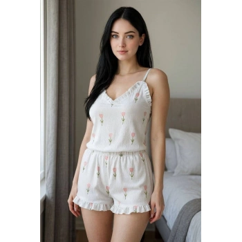 Vipmarketim Şık Tasarım Beyaz Üstüne Çiçek Desenli Askılı Şortlu Pijama Takımı