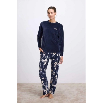 VipMarketim  Uzun Kollu Kadife T-shirt Ve Çiçek Desenli Pantolon Pijama Takımı