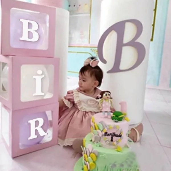 BİR Yazılı Şeffaf Kutu Harf Pembe 25 cm
