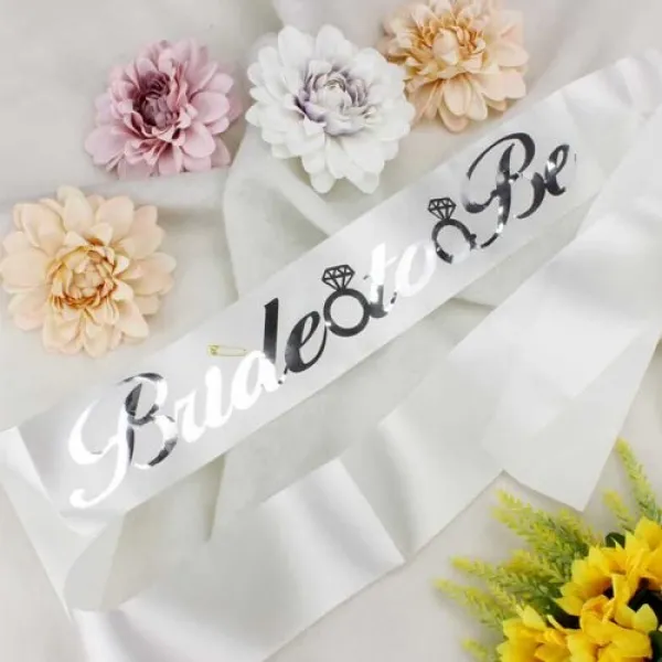 Bride To Be Kuşak Beyaz Renk Üzeri Gümüş