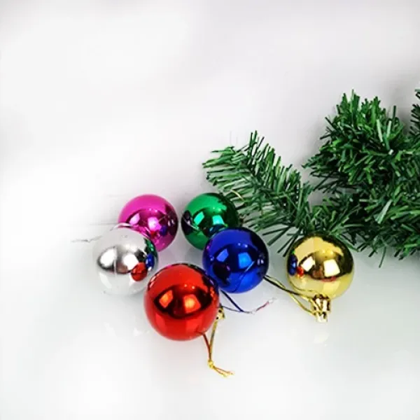Renkli Çam Ağacı Süsleri Top 6 Adet 4 cm