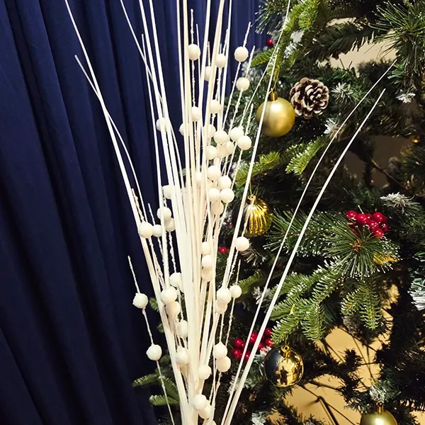 Yılbaşı Beyaz Simli Kokinalı Yapay Dal (90 cm - 1 Adet)