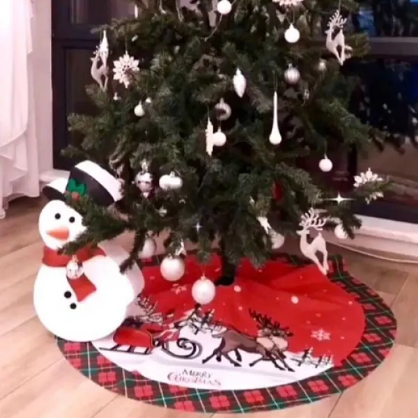 Yılbaşı Çam Ağacı Ayak Örtüsü Noel Babalı 105 cm