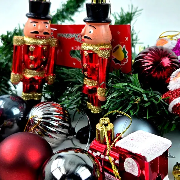 Yılbaşı Çam Ağacı Süs Seti 22 Parça