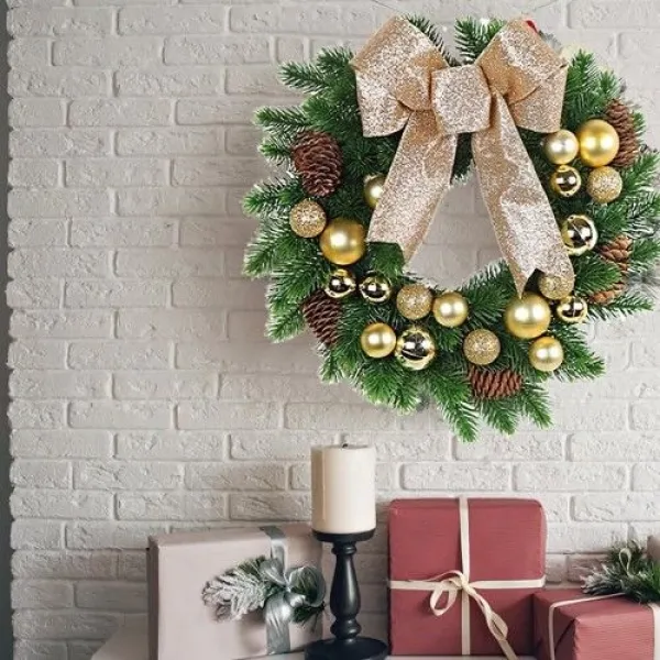 Yılbaşı Top - Kozalak - Fiyonklu Çelenk Kapı Süsü Gold 33 cm