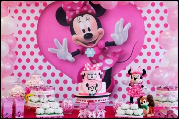 Minnie Mouse İle Farklı Bir Doğum Günü