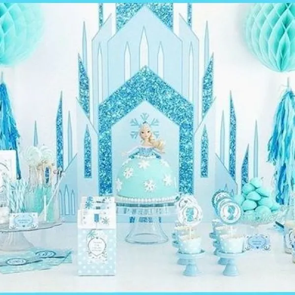 Frozen - Karlar Ülkesi Kraliçesi Partisi