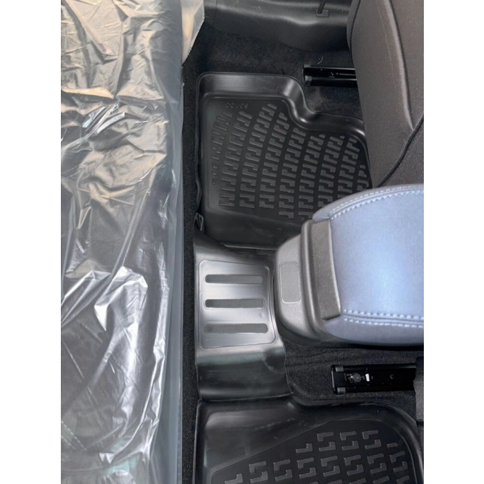 Alfa Romeo Junior Ibrida 2024 Sonrası Havuzlu Paspas