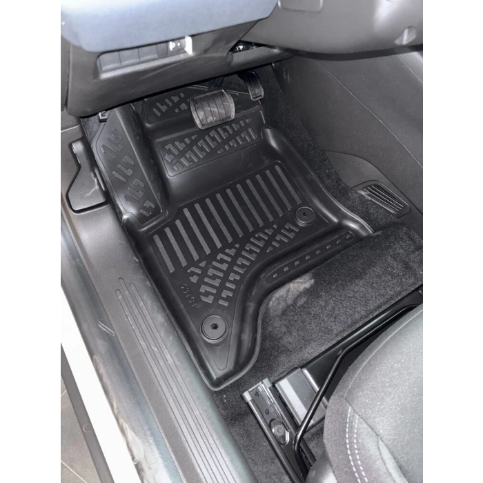 Alfa Romeo Junior Ibrida 2024 Sonrası Havuzlu Paspas