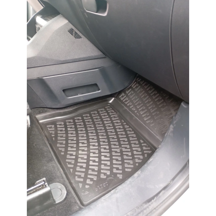 Ford Tourneo Courier 2024 Sonrası Havuzlu Paspas